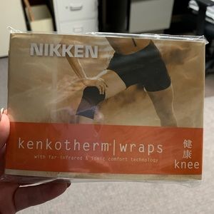 Kenkotherm Knee Wrap. Brand new. Size L.